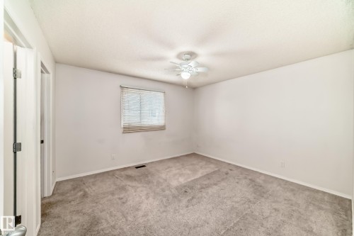 4714 26 Avenue, Edmonton, AB - Indoor Photo Showing Other Room