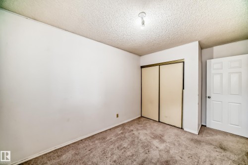 4714 26 Avenue, Edmonton, AB - Indoor Photo Showing Other Room