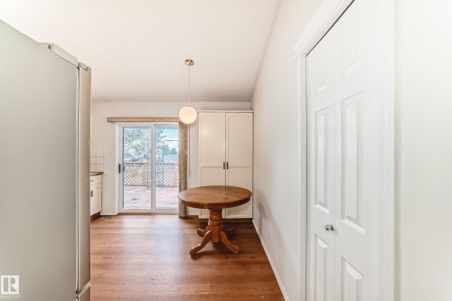 4714 26 Avenue, Edmonton, AB - Indoor Photo Showing Other Room