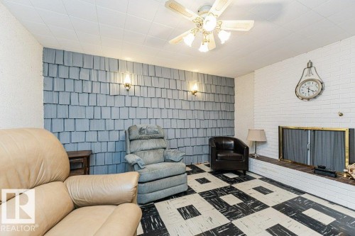 3528 112 Street, Edmonton, AB - Indoor