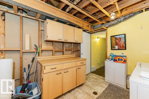 3528 112 Street, Edmonton, AB - Indoor