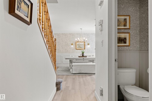 33 English Way, St. Albert, AB - Indoor Photo Showing Bathroom