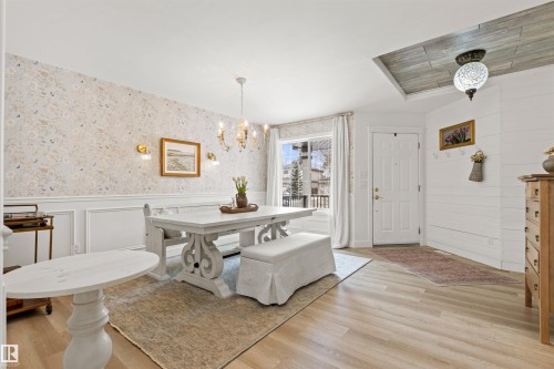 33 English Way, St. Albert, AB - Indoor Photo Showing Dining Room