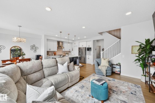 139 Stonehouse Way, Leduc, AB - Indoor Photo Showing Living Room