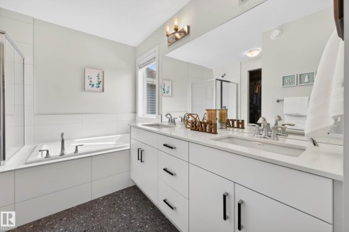 139 Stonehouse Way, Leduc, AB - Indoor Photo Showing Bathroom