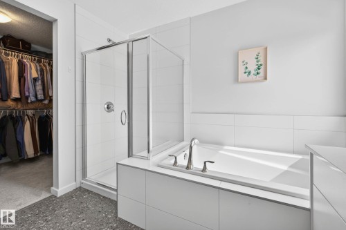 139 Stonehouse Way, Leduc, AB - Indoor Photo Showing Bathroom