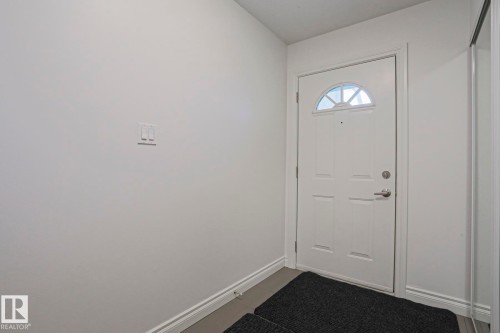 13 9505 176 Street, Edmonton, AB - Indoor Photo Showing Other Room