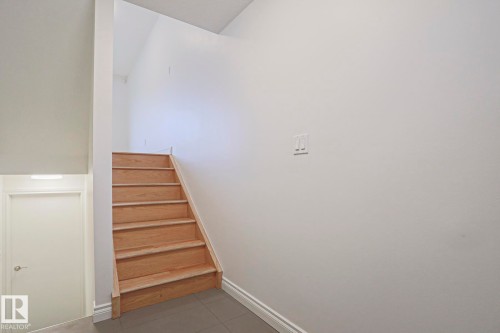 13 9505 176 Street, Edmonton, AB - Indoor Photo Showing Other Room