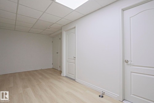 13 9505 176 Street, Edmonton, AB - Indoor Photo Showing Other Room