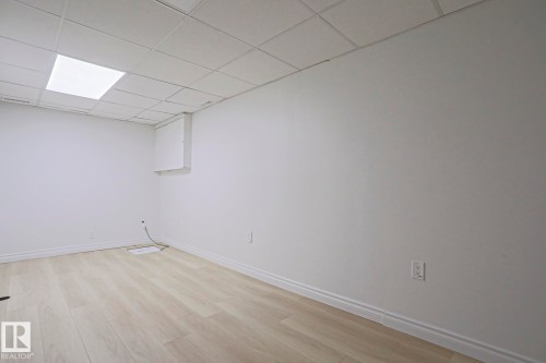 13 9505 176 Street, Edmonton, AB - Indoor Photo Showing Other Room