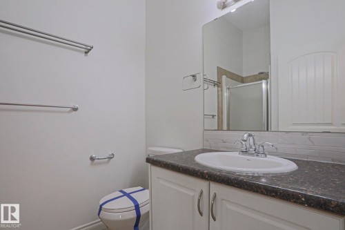 13 9505 176 Street, Edmonton, AB - Indoor Photo Showing Bathroom