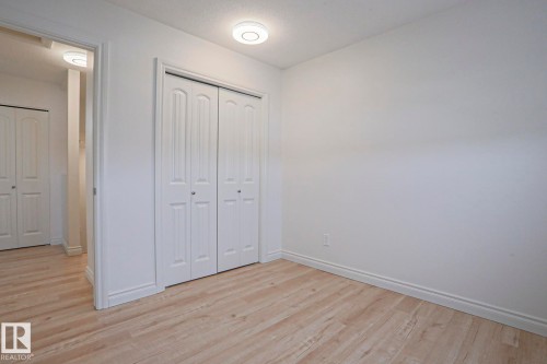 13 9505 176 Street, Edmonton, AB - Indoor Photo Showing Other Room