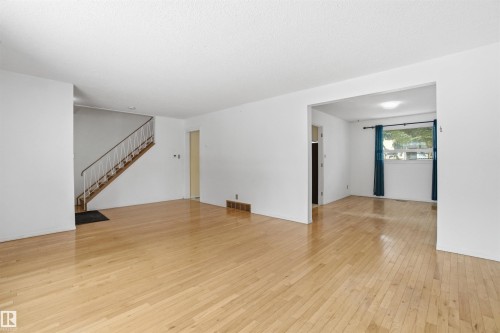 8616 179 Street, Edmonton, AB - Indoor Photo Showing Other Room