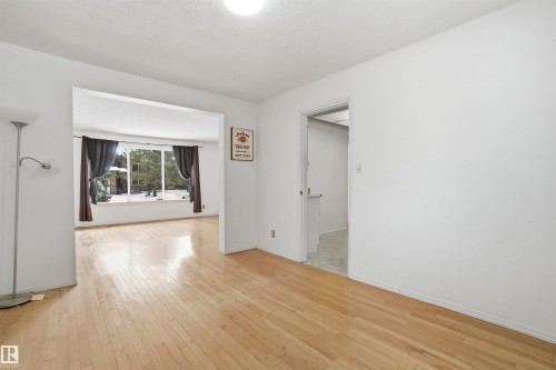 8616 179 Street, Edmonton, AB - Indoor
