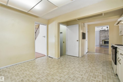 8616 179 Street, Edmonton, AB - Indoor Photo Showing Other Room