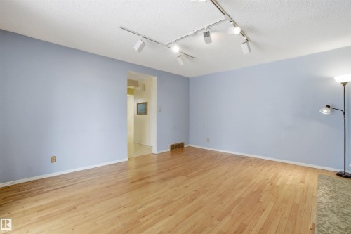 8616 179 Street, Edmonton, AB - Indoor Photo Showing Other Room
