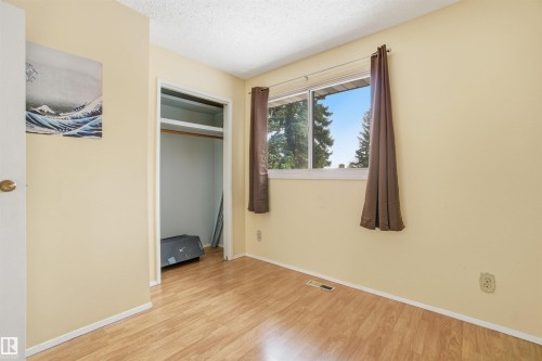 8616 179 Street, Edmonton, AB - Indoor Photo Showing Other Room