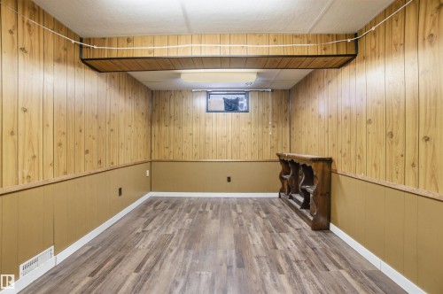 8616 179 Street, Edmonton, AB - Indoor