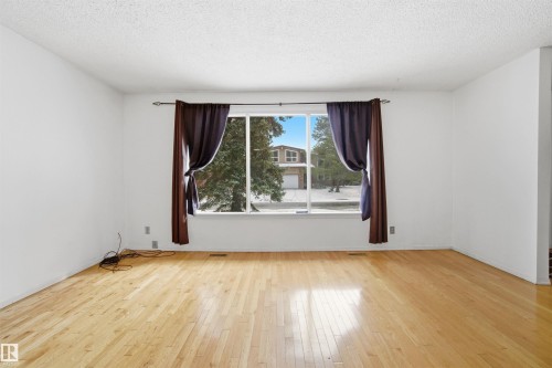 8616 179 Street, Edmonton, AB - Indoor Photo Showing Other Room
