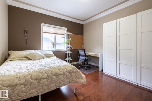 135 Fraser Way, Edmonton, AB - Indoor Photo Showing Bedroom