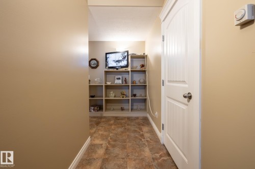 135 Fraser Way, Edmonton, AB - Indoor Photo Showing Other Room
