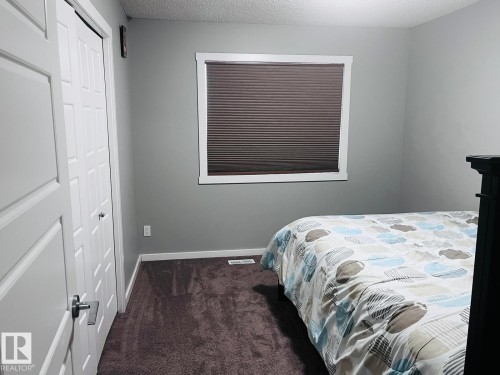 4427 6 Street, Edmonton, AB - Indoor Photo Showing Bedroom