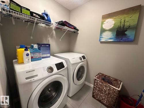 4427 6 Street, Edmonton, AB - Indoor Photo Showing Laundry Room