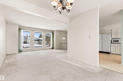 3211 70 Street, Edmonton, AB - Indoor