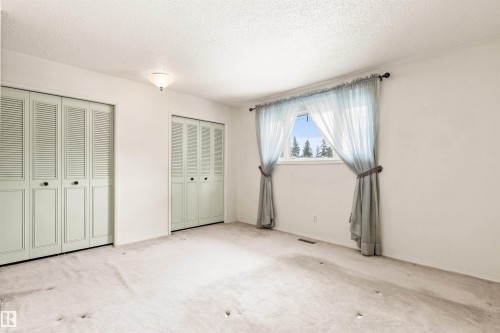 3211 70 Street, Edmonton, AB - Indoor Photo Showing Other Room
