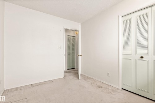 3211 70 Street, Edmonton, AB - Indoor Photo Showing Other Room