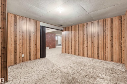 3211 70 Street, Edmonton, AB - Indoor Photo Showing Other Room