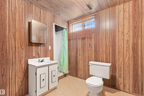 3211 70 Street, Edmonton, AB - Indoor