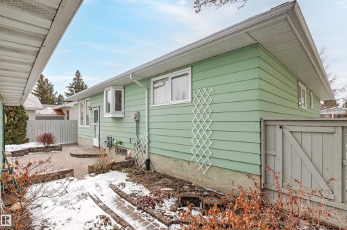 3211 70 Street, Edmonton, AB - Outdoor With Exterior