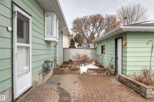 3211 70 Street, Edmonton, AB - Outdoor With Exterior