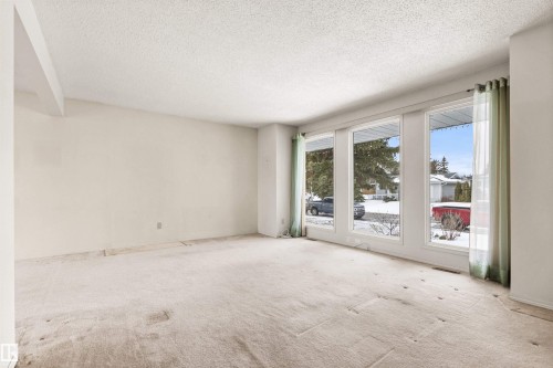 3211 70 Street, Edmonton, AB - Indoor Photo Showing Other Room