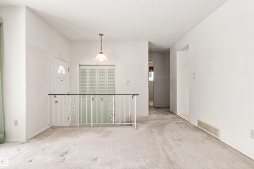 3211 70 Street, Edmonton, AB - Indoor Photo Showing Other Room