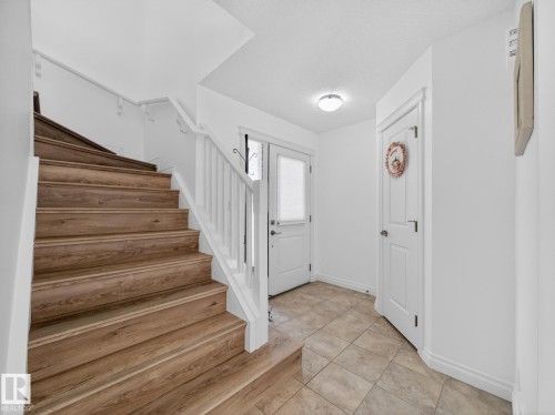 718 Adams Way, Edmonton, AB 