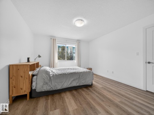 718 Adams Way, Edmonton, AB 