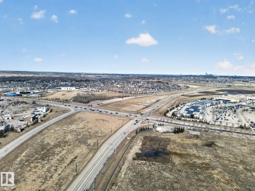 718 Adams Way, Edmonton, AB 