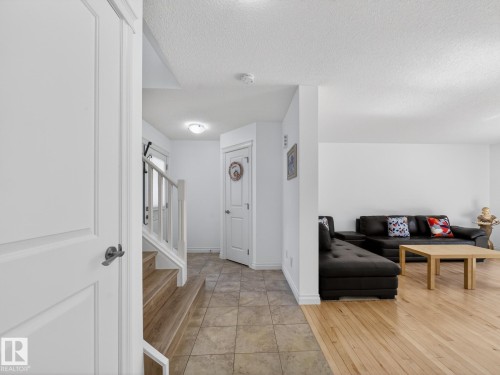 718 Adams Way, Edmonton, AB 