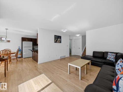 718 Adams Way, Edmonton, AB 