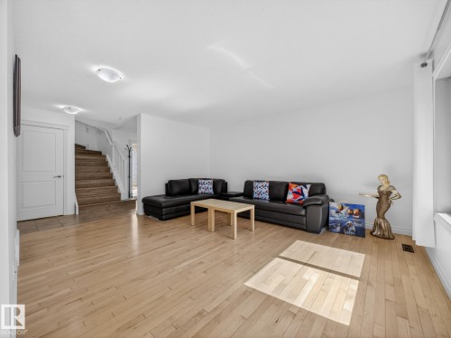 718 Adams Way, Edmonton, AB 