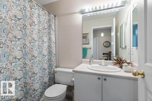 203 15499 Castle Downs Road, Edmonton, AB - Indoor Photo Showing Bathroom