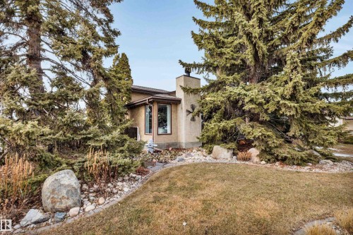 7304 180 Street  Edmonton, AB T5T 2K8