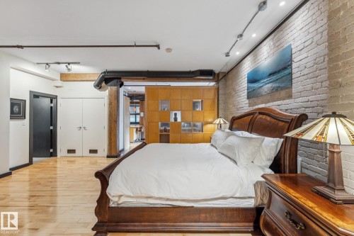 302 10169 104 Street, Edmonton, AB - Indoor Photo Showing Bedroom