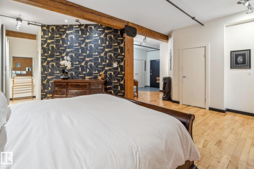 302 10169 104 Street, Edmonton, AB - Indoor Photo Showing Bedroom