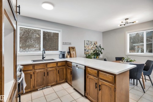 9 Broadview Crescent, St. Albert, AB - Indoor