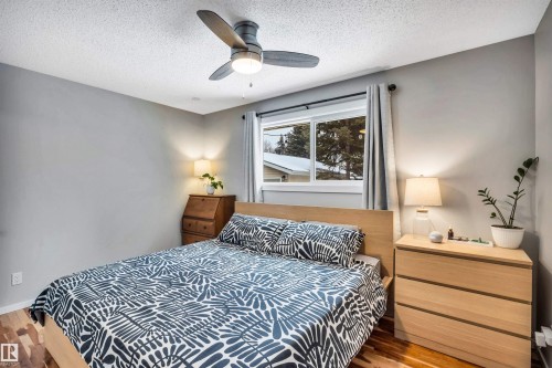 9 Broadview Crescent, St. Albert, AB - Indoor Photo Showing Bedroom