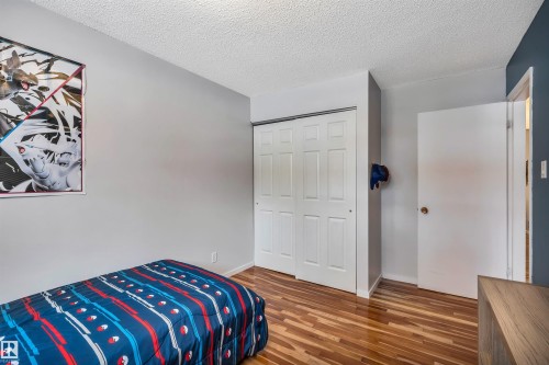 9 Broadview Crescent, St. Albert, AB - Indoor Photo Showing Bedroom