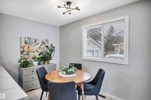 9 Broadview Crescent, St. Albert, AB - Indoor Photo Showing Dining Room